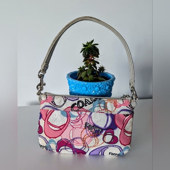 Coach Poppy Mini Bag, Wristlet - Picture 5 of 8